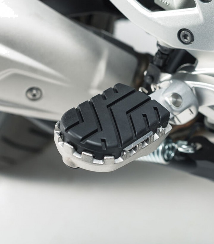 SW-MOTECH ION Footpegs with Adapters for BMW S1000XR (15-19), F750GS / F850GS (17-20), F800GS / F900GS Adventure (23) FRS.07.011