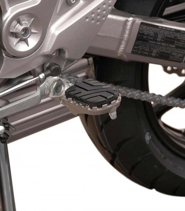 SW-MOTECH ION Footpegs with Adapters for Kawasaki Z1000 (06-09), ZRX1200R / S (00-05), Z900RS (17-25), Versys 650 (06-14) FRS.08