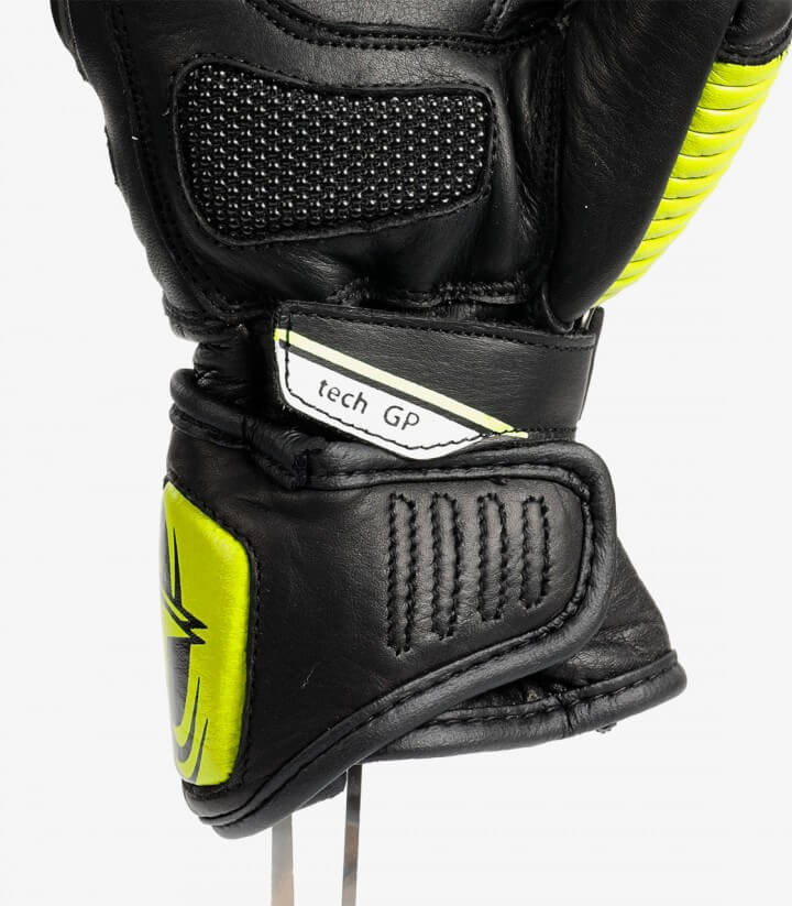 Rainers Game Racing Gloves Junior color Black & Fluor