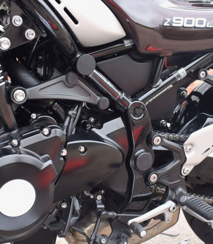 Tapones Chasis Puig Kawasaki Z900RS (18-26) en Negro 9778N